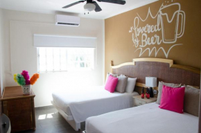 Mala Vecindad Playa Hotel